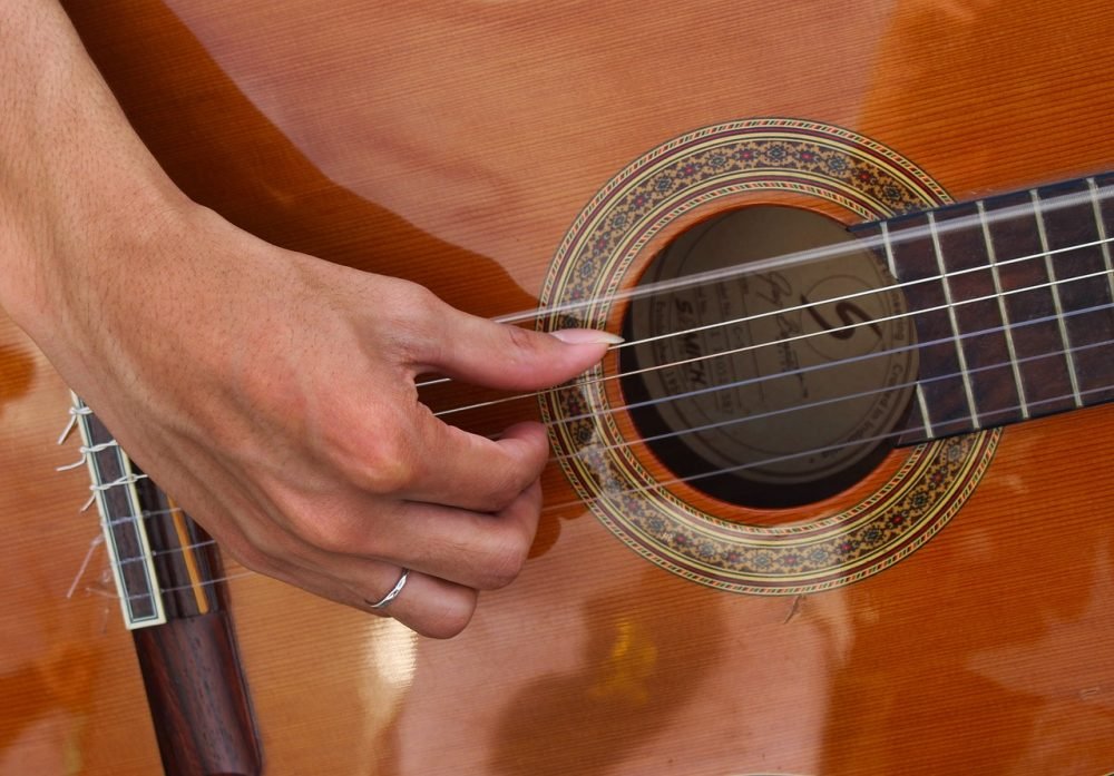 classical guitar for beginners