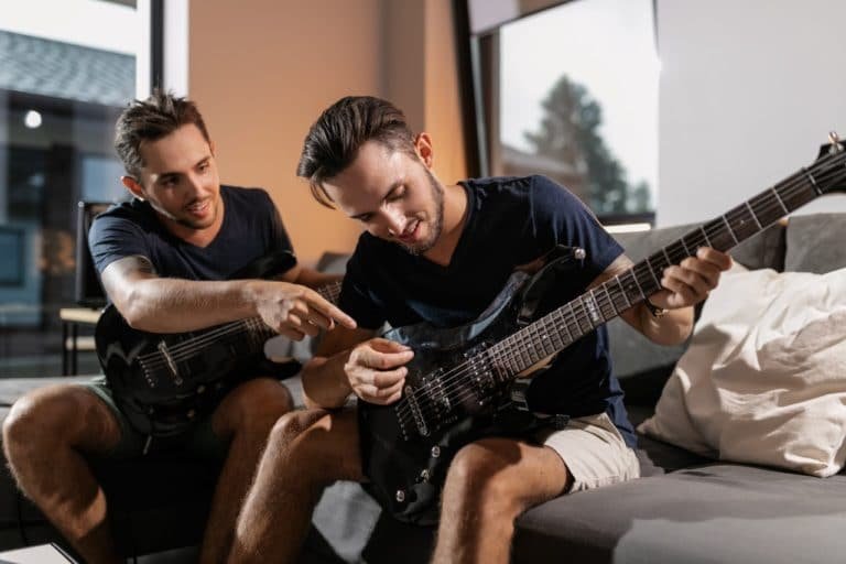 The Best Songs To Learn On Guitar for Beginners