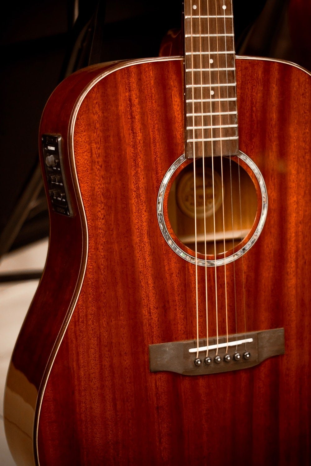 Choosing a String for Your Acoustic Guitar