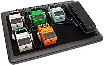 SKB PS8 Powered Pedal Board
